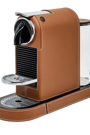 Acquista Ora Macchina da caffè Nespresso Citiz rivestita in pelle marrone